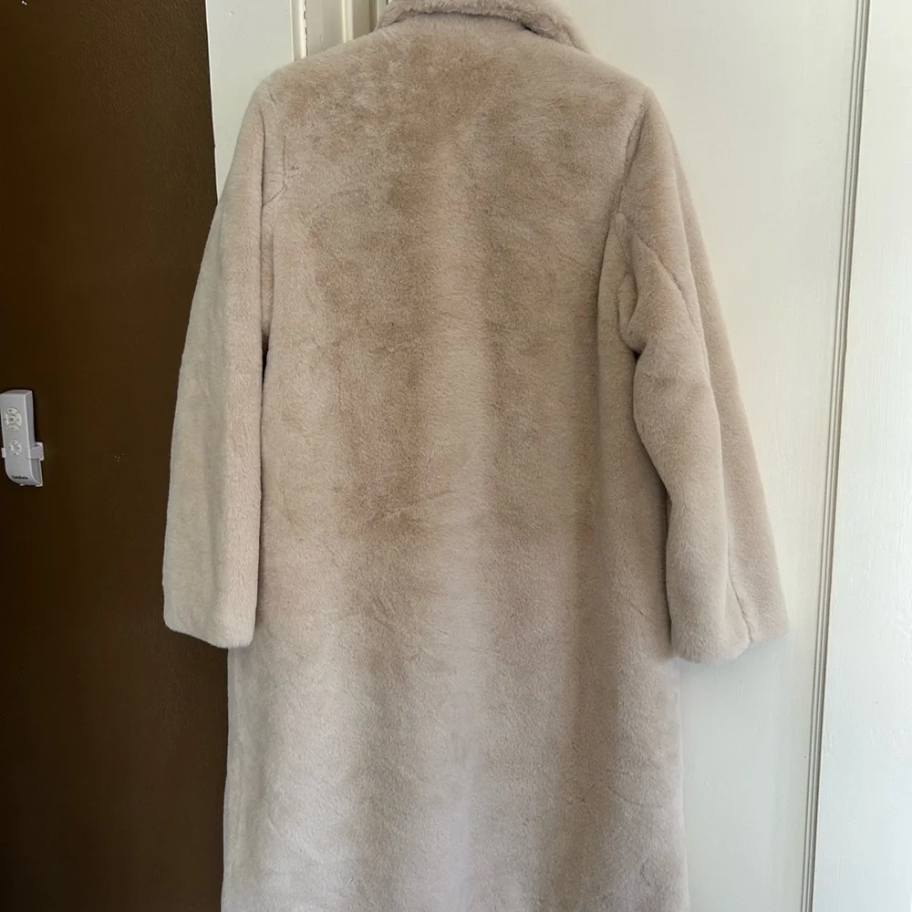 NWT Banana Republic Cream Teddy Jacket in Size Medium - Picture 7 of 8